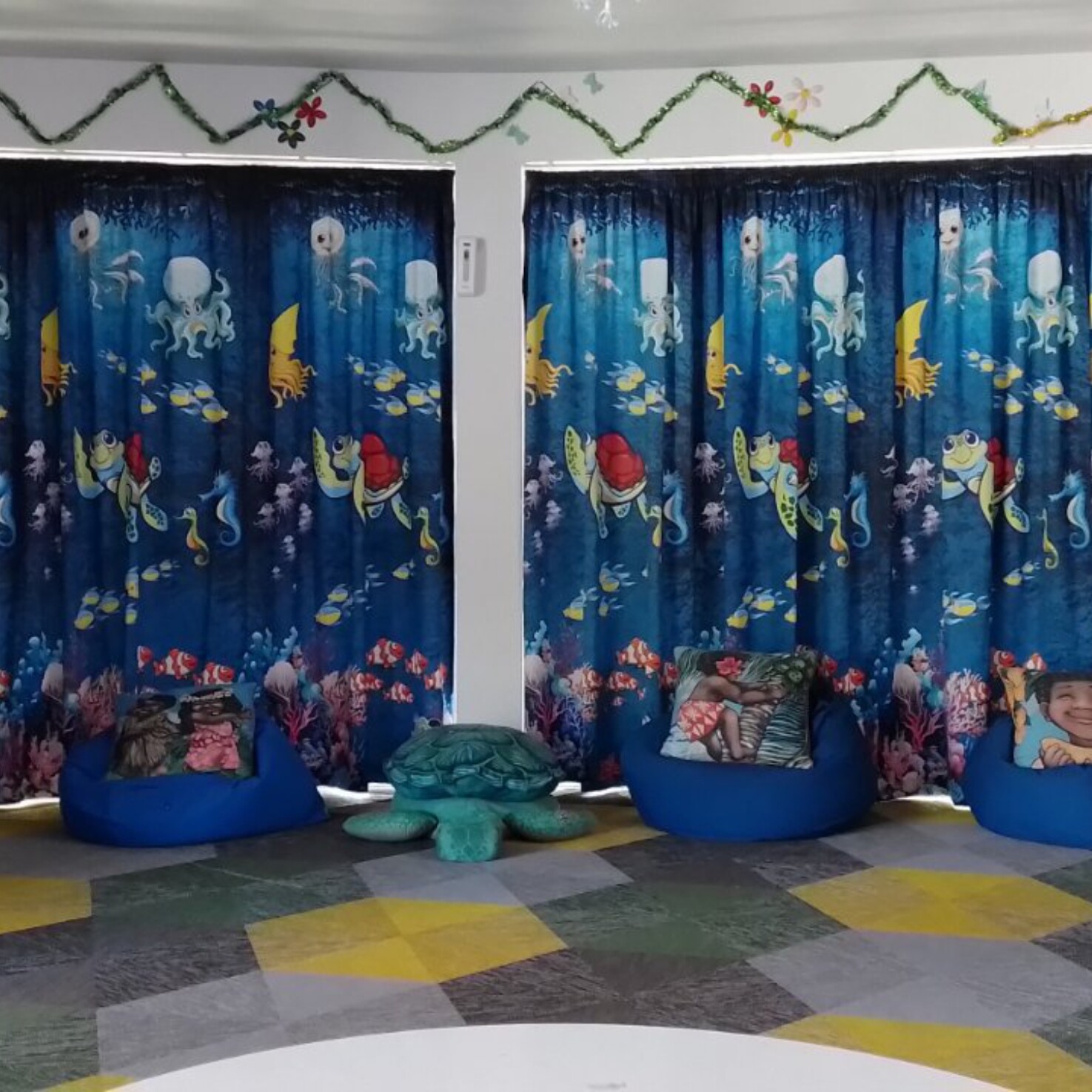 Custom Curtains Box 2-3